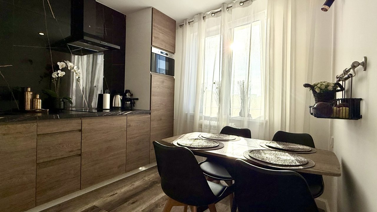 Апартаменты (ApartMari Шикарные в самом центре рядом в Рыбной деревней), Апартаменты ApartMari рядом в Рыбной деревней