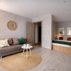 Апартаменты (ApartMari в центре рядом с парком Юность и Верхним озером), Апартаменты Рядом с парком Юность ApartMari Калининград