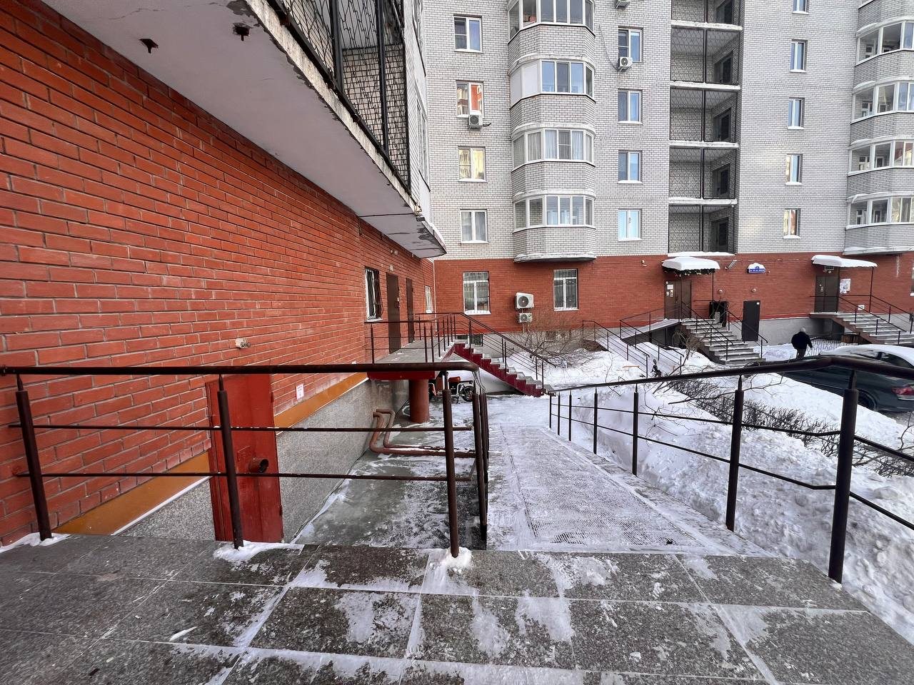 Апартаменты (УЮТНАЯ СТУДИЯ В ЦЕНТРЕ), Апартаменты ВОЯЖ на улице 50 лет ВЛКСМ, 19