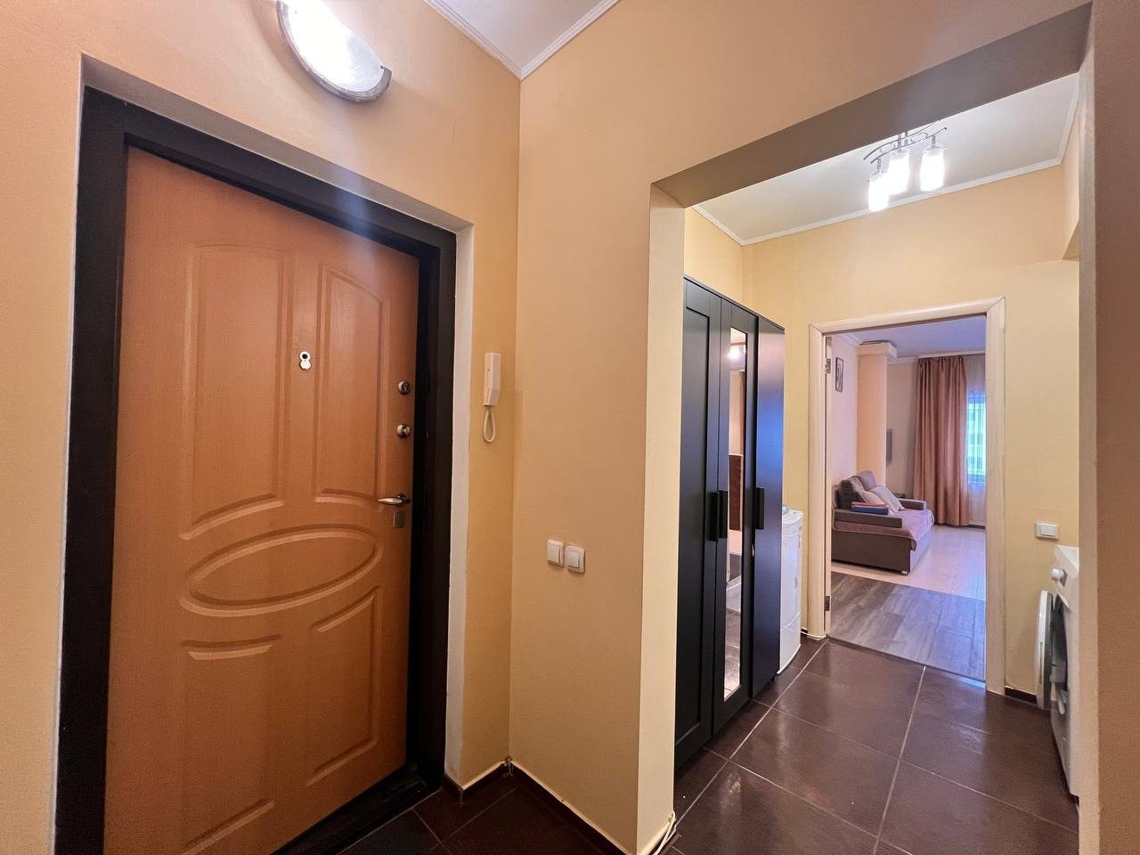 Апартаменты (СВЕТЛАЯ ПРОСТОРНАЯ СТУДИЯ), Апартаменты ВОЯЖ НА 50 ЛЕТ ВЛКСМ