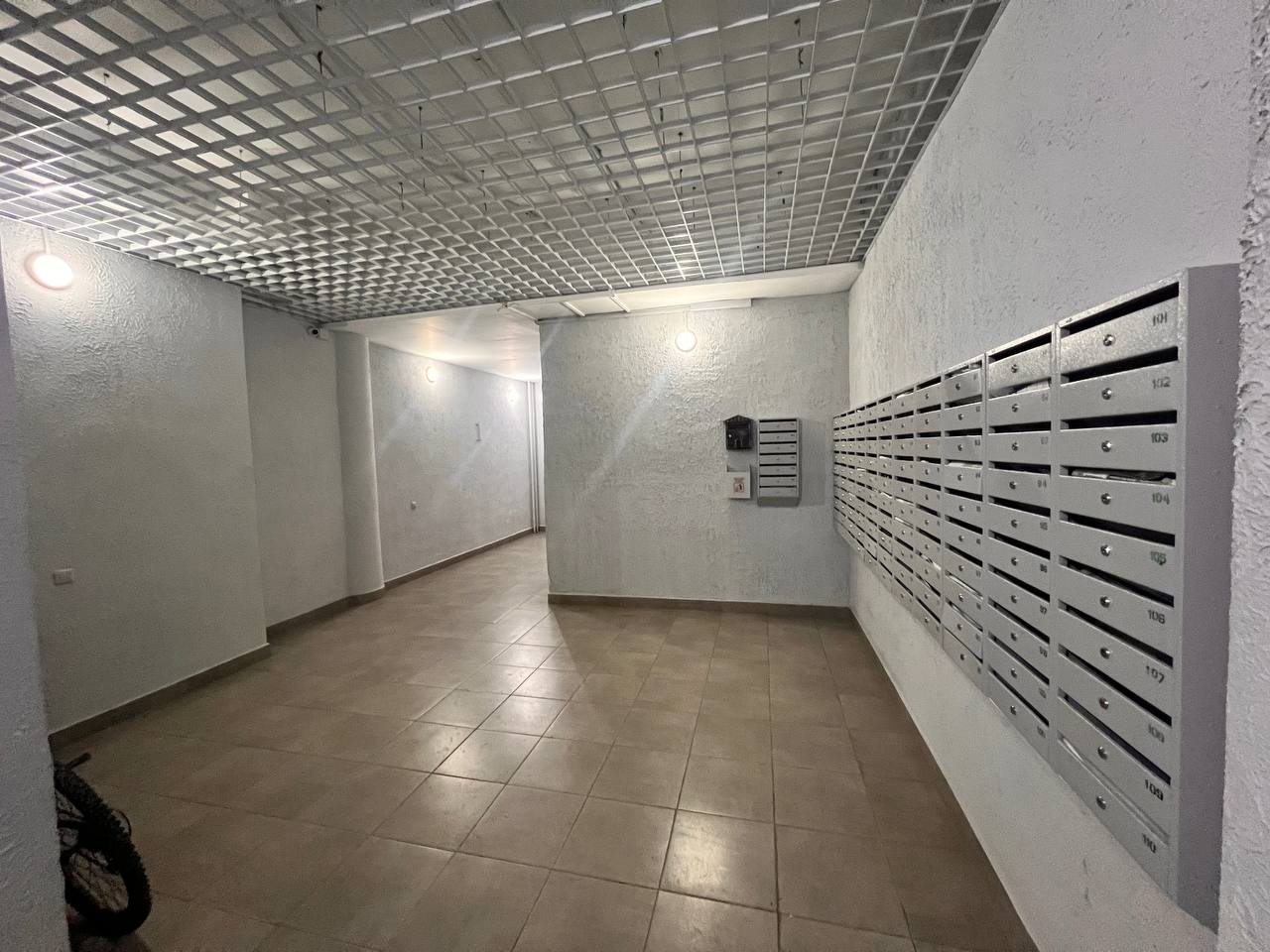 Апартаменты (СВЕТЛАЯ ПРОСТОРНАЯ СТУДИЯ), Апартаменты ВОЯЖ НА 50 ЛЕТ ВЛКСМ