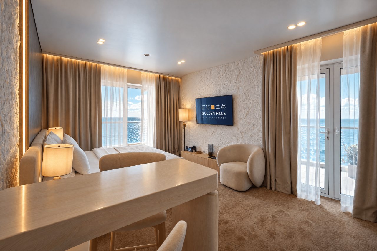 Апартаменты (Студия  с террасой, вид на море), Отель Golden hills Апарт&СПА отель 5
