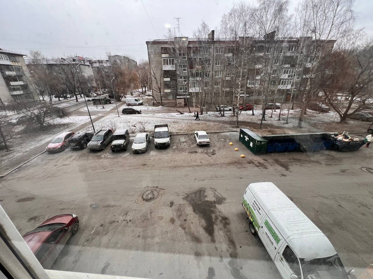 Автостоянка / Парковка, Апартаменты Вояж на Республике