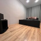 Апартаменты (ТРЕХКОМНАТНЫЕ В ЦЕНТРЕ), Апартаменты Вояж на Республике