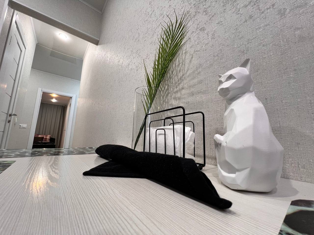 Апартаменты (ТРЕХКОМНАТНЫЕ В ЦЕНТРЕ), Апартаменты Вояж на Республике