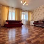 Апартаменты (ДВУХКОМНАТНЫЕ В НОВОМ ДОМЕ), Апартаменты Вояж на Суходольской