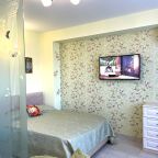 Полулюкс (Апартамент угловой Лакшери 4 места (4501) - дары морей), Апартаменты Дары Морей в Сочи