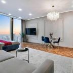 Трёхместный и более (Sky City Moscow Закатная сторона! 43 этаж!), Апартаменты Sky City Moscow