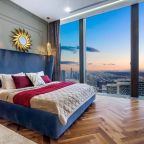 Трёхместный и более (Sky City Moscow Закатная сторона! 43 этаж!), Апартаменты Sky City Moscow