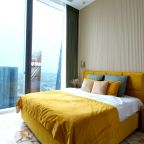 Трёхместный и более (Sky City Moscow Эксклюзив! Вид на Сити! 64 этаж!), Апартаменты Sky City Moscow