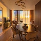 Трёхместный и более (Sky City Moscow 75 этаж! Шикарный вид на МГУ, Парк Победы, Лужники, башни и город! Дизайнерский!), Апартаменты Sky City Moscow