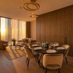 Трёхместный и более (Sky City Moscow 75 этаж! Шикарный вид на МГУ, Парк Победы, Лужники, башни и город! Дизайнерский!), Апартаменты Sky City Moscow