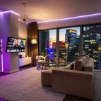 Апартаменты (Sky City Moscow Подсветка! 54 этаж! Алиса Макс! Большая гостиная с панорамой с шикарным видом!), Апартаменты Sky City Moscow