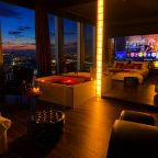 Апартаменты (Sky City Moscow Джакузи у окна на 55 этаже с подсветкой и музыкой! Закатная сторона! Редкий вид на Парк победы и город!), Апартаменты Sky City Moscow