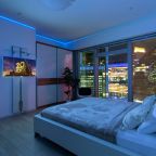Апартаменты (Sky City Moscow 51 этаж! 140 метров! Саундбар! Подсветка под любое настроение! Дорогой вид на башни и город!), Апартаменты Sky City Moscow