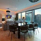 Апартаменты (Sky City Moscow 51 этаж! 140 метров! Саундбар! Подсветка под любое настроение! Дорогой вид на башни и город!), Апартаменты Sky City Moscow