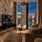 Апартаменты (Sky City Moscow Эксклюзивный мраморный! Редкая широкая панорама на все башни Москва Сити! Алиса Макc!), Апартаменты Sky City Moscow