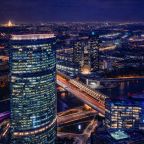 Трёхместный и более (Sky City Moscow 8Sky CIty Moscow 81 этаж! Панорамная ванна с видом на всю Москву! Самый дорогой вид в Москве! Дизайнерский интерьер!1 этаж!), Апартаменты Sky City Moscow