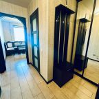 Апартаменты (Стандарт), Апартаменты Like Home на Семчинской