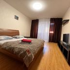 Апартаменты (Апартаменты 2кв Восточный ТРЦ Кристалл Уютная), Апартаменты Вояж на Пермякова 69/2