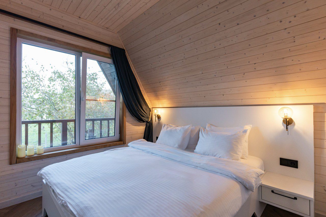 Дом (А-Фрейм на море, в окружении гор и леса), Коттедж Leo Land Glamping