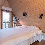 Дом (А-Фрейм на море, в окружении гор и леса), Коттедж Leo Land Glamping