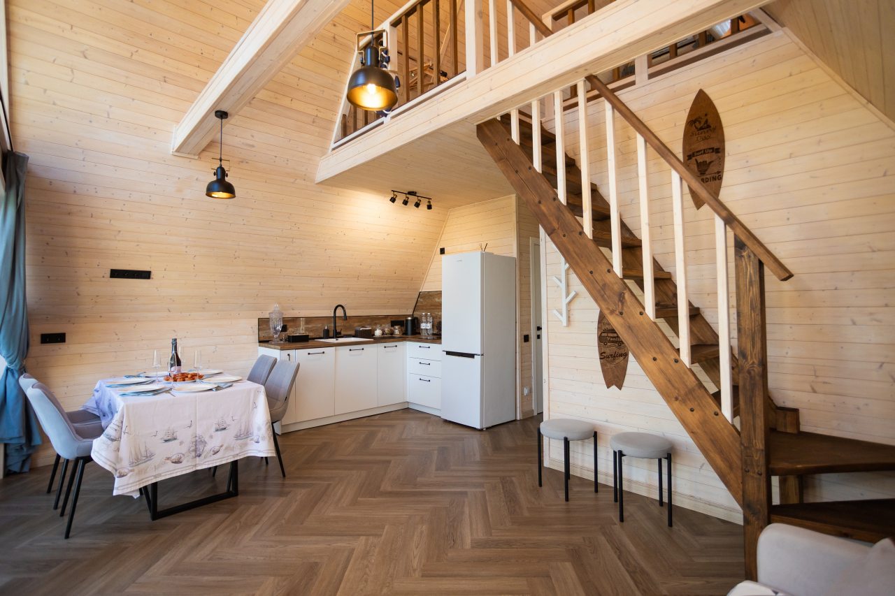 Дом (А-Фрейм Морской с 2мя отдельными спальнями), Коттедж Leo Land Glamping