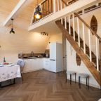 Дом (А-Фрейм Морской с 2мя отдельными спальнями), Коттедж Leo Land Glamping