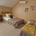 Трёхместный и более (Стандарт трехместный с видом на горы), Гостевой дом МарПоль