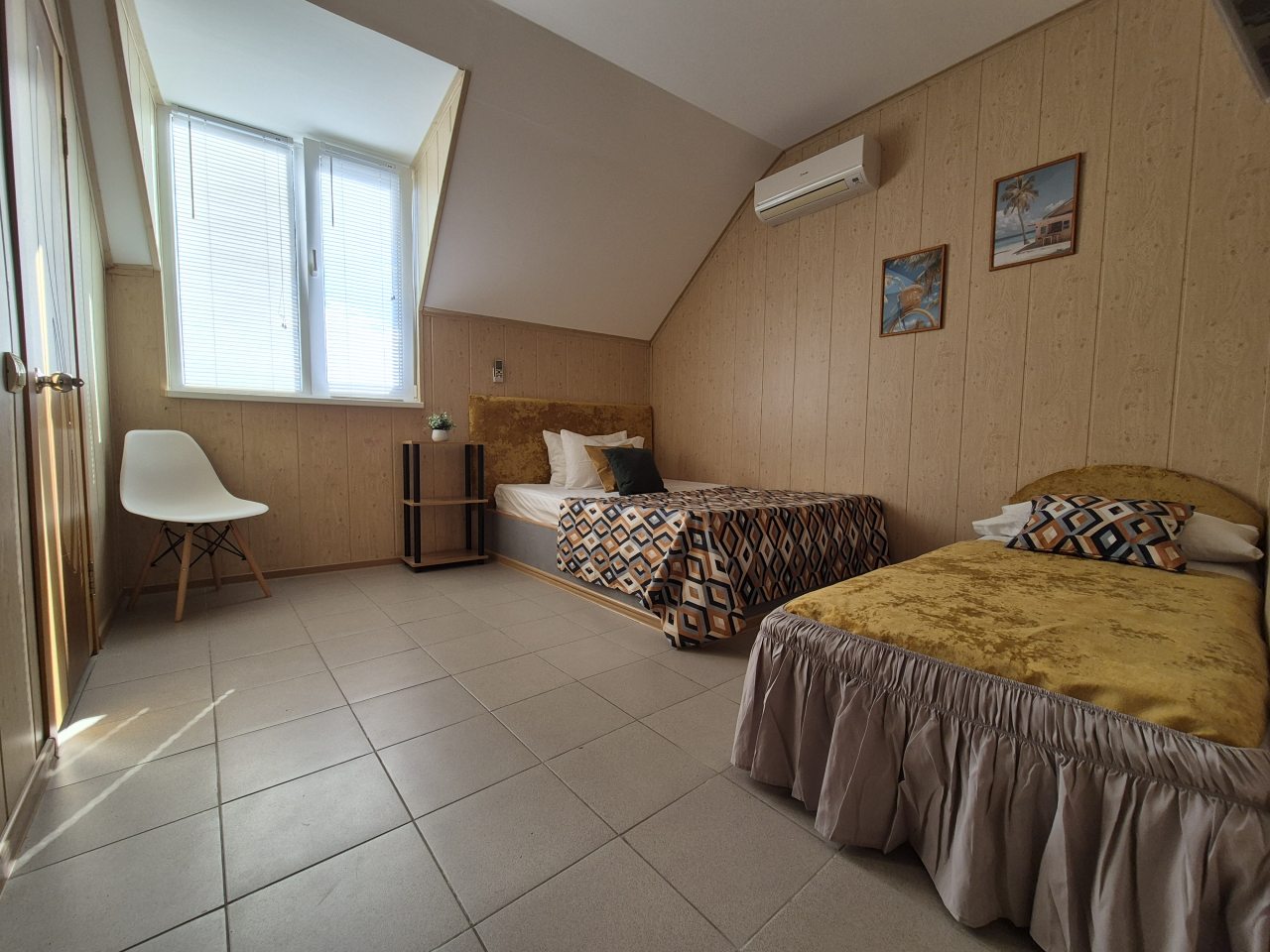 Трёхместный и более (Стандарт трехместный с видом на горы), Гостевой дом МарПоль