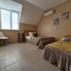 Трёхместный и более (Стандарт трехместный с видом на горы), Гостевой дом МарПоль