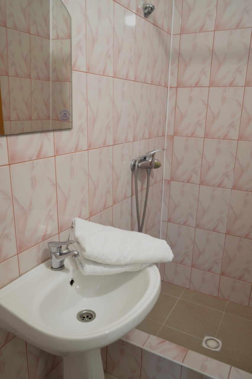 Трёхместный и более (Стандарт трехместный с видом на горы), Гостевой дом МарПоль