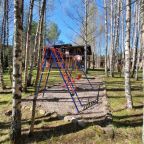 Детская площадка, Отель Дивный Мир Хижина