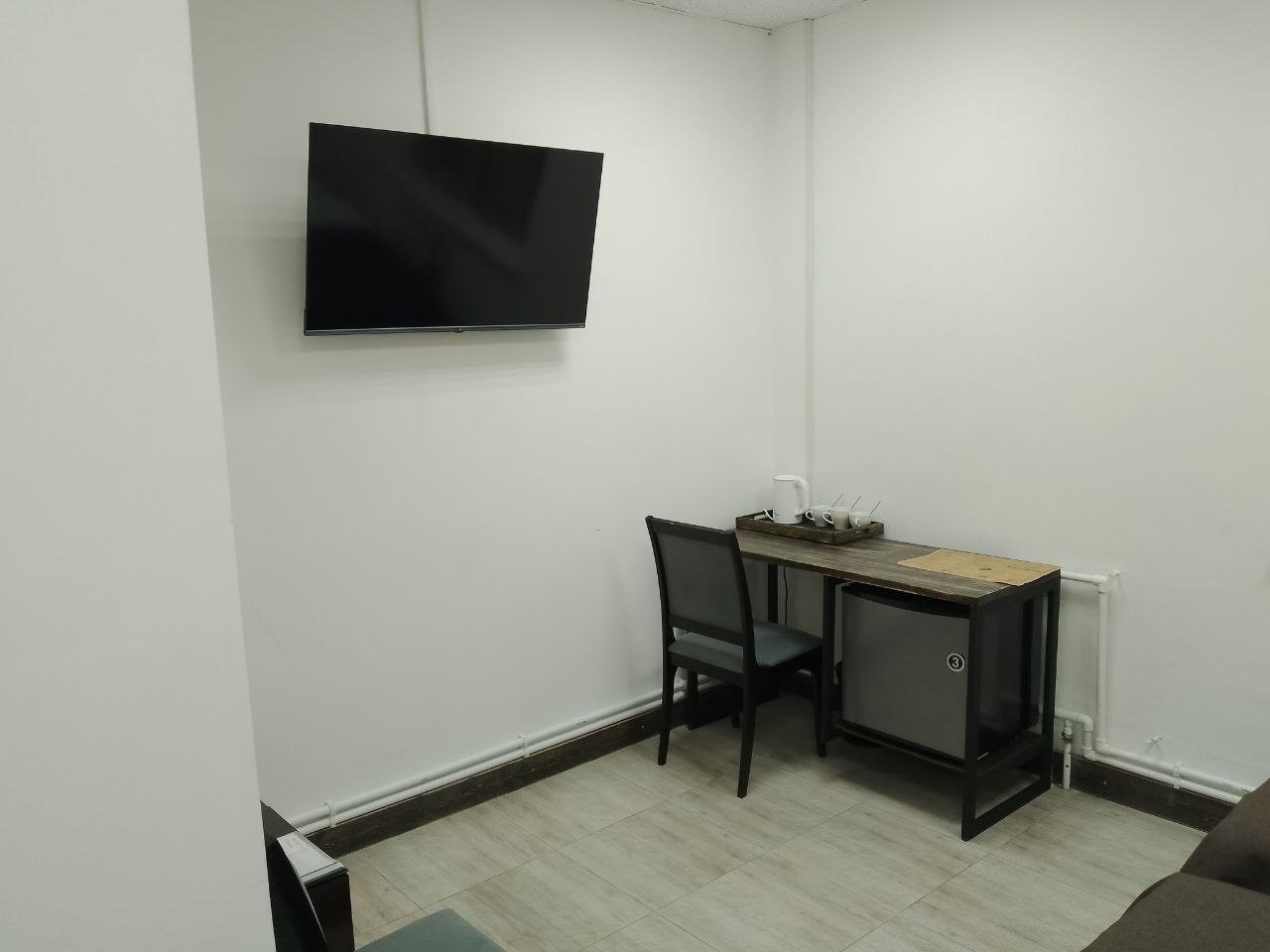 Трёхместный и более (Трёхместный стандарт), Отель В центре