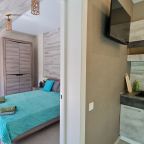 Люкс (Двухкомнатный SEA 3  с кухней и кроватью king-size), Гостевой дом Abrau Soul Spa