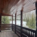 Коттедж (Премиум коттедж в лесу на 17 гостей с террасой), Коттедж Премиум 3 этажа на 17 человек в лесу
