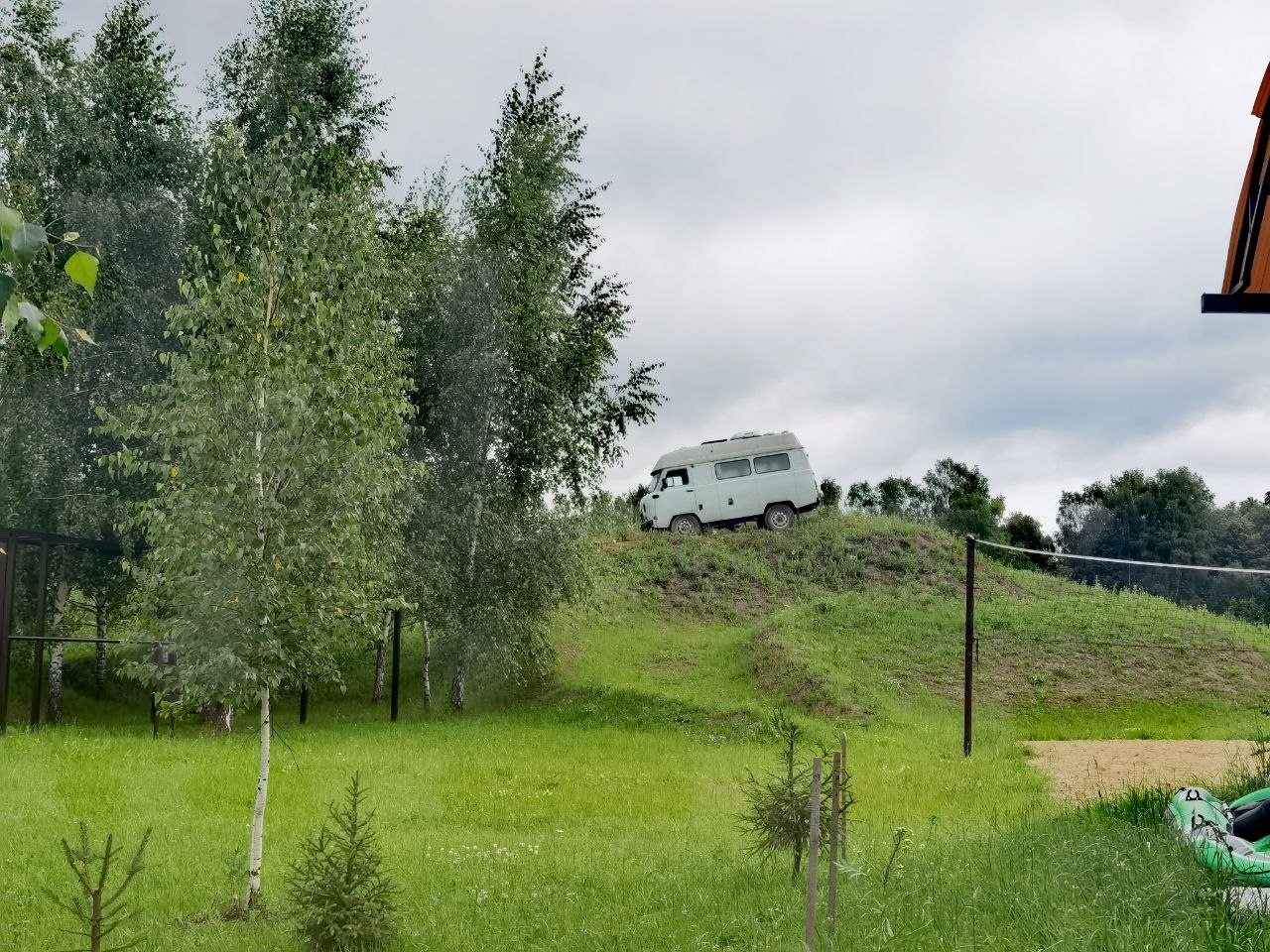 Вокруг дома