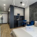 Студио (Azzurro с виниловым проигрывателем), Апартаменты Nort на Родионова