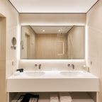 Люкс, Отель 6/3