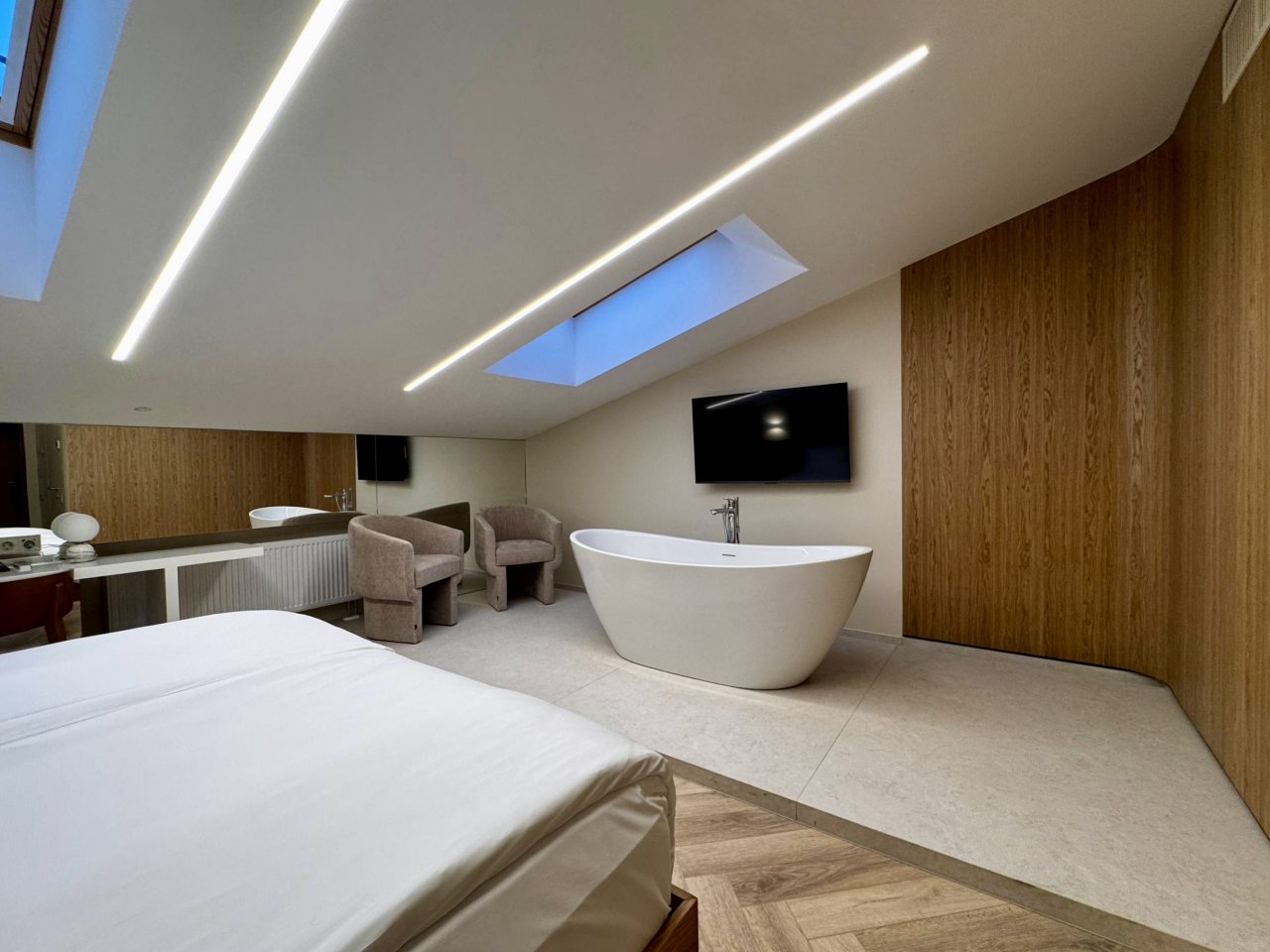 Двухместный (Мансарда супериор с ванной), Отель 6/3