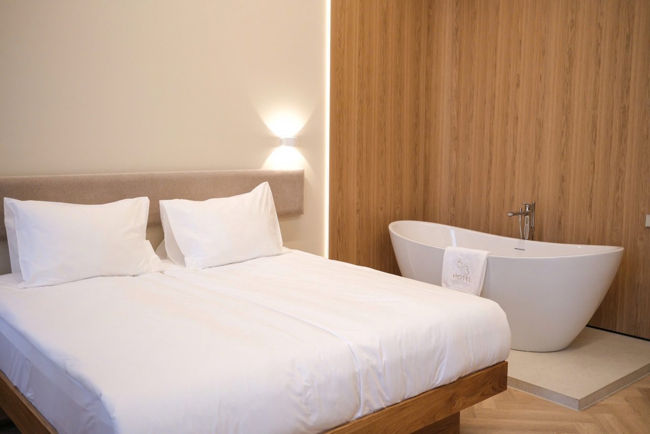 Полулюкс (Супериор с ванной), Отель 6/3