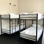 Шестиместный (Койко-место в шестиместном общем номере), Хостел Декабрист в Геофизическом