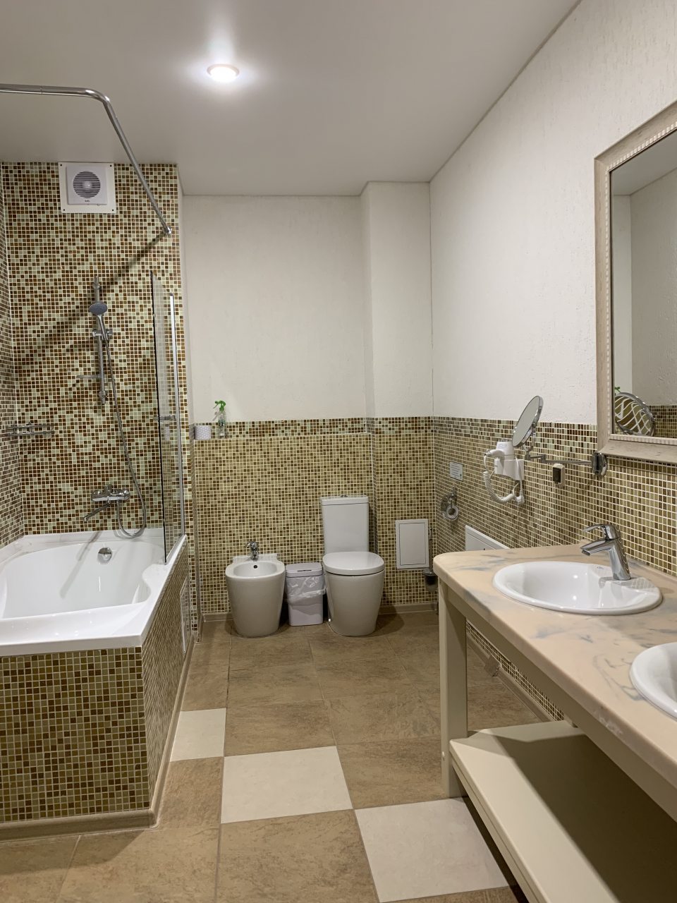 Полулюкс (Полулюкс), Отель SPA-Провинция