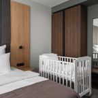 Люкс (Люкс), Отель Miracle Garden