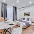 Студио (Уютная студия около метро Спартак и рядом с парком), Апартаменты Business apartments