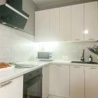 Апартаменты (Счастье жить в яркой квартире в новом доме), Апартаменты Счастье жить в яркой квартире в новом доме