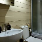 Трёхместный и более (Барнхаус), Глэмпинг Станция Морская