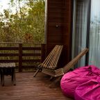 Трёхместный и более (Барнхаус), Глэмпинг Станция Морская