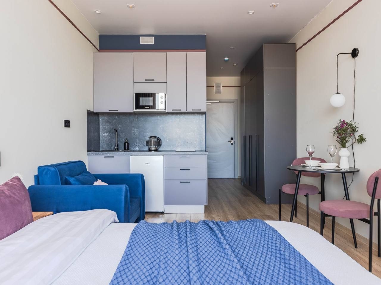 Трёхместный и более (Apart Comfort), Апартаменты APARTAMENTS AVENIR COMFORT