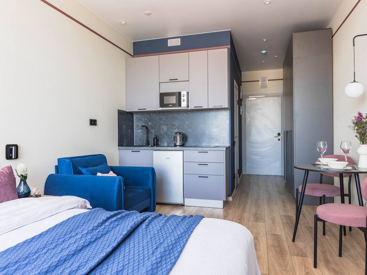 Трёхместный и более (Apart Comfort), Апартаменты APARTAMENTS AVENIR COMFORT